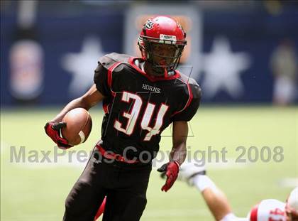 Thumbnail 3 in La Salle vs. Cedar Hill (Kirk Herbstreit Varsity Football Series) photogallery.