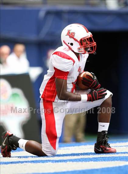 Thumbnail 2 in La Salle vs. Cedar Hill (Kirk Herbstreit Varsity Football Series) photogallery.