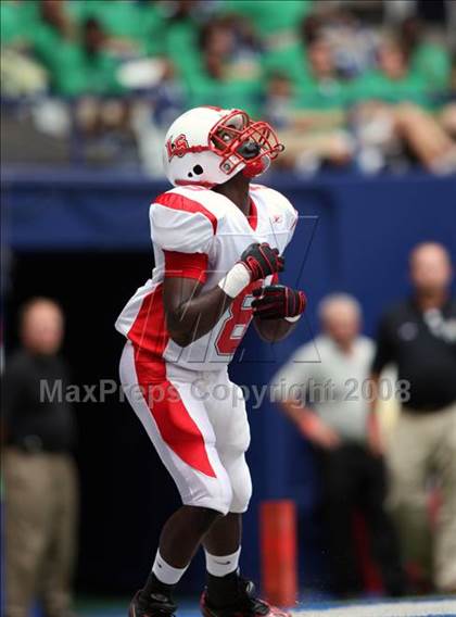 Thumbnail 1 in La Salle vs. Cedar Hill (Kirk Herbstreit Varsity Football Series) photogallery.