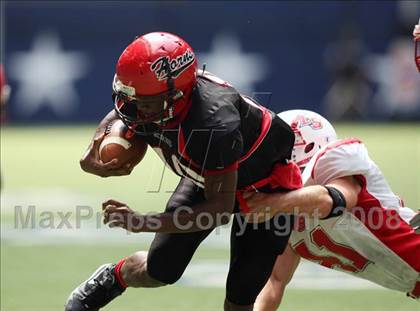 Thumbnail 3 in La Salle vs. Cedar Hill (Kirk Herbstreit Varsity Football Series) photogallery.