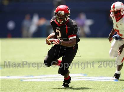 Thumbnail 3 in La Salle vs. Cedar Hill (Kirk Herbstreit Varsity Football Series) photogallery.