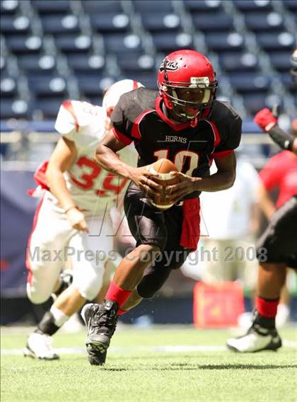 Thumbnail 3 in La Salle vs. Cedar Hill (Kirk Herbstreit Varsity Football Series) photogallery.