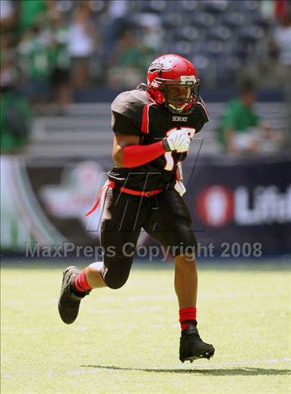 Thumbnail 1 in La Salle vs. Cedar Hill (Kirk Herbstreit Varsity Football Series) photogallery.