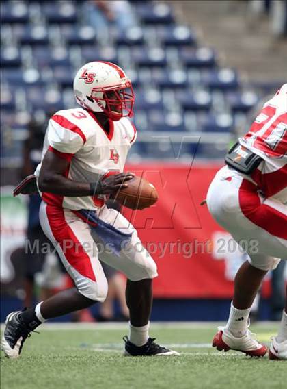 Thumbnail 2 in La Salle vs. Cedar Hill (Kirk Herbstreit Varsity Football Series) photogallery.