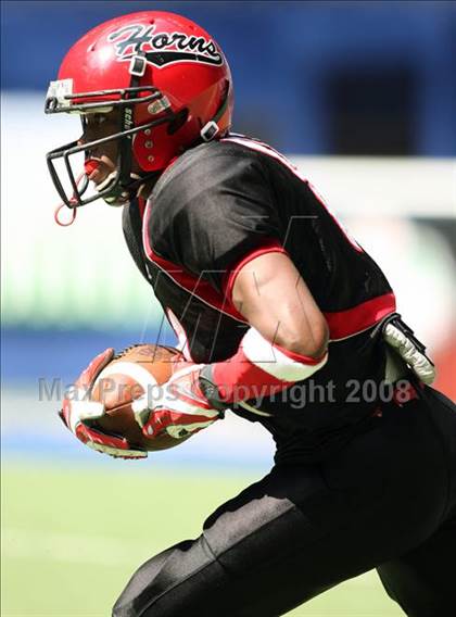 Thumbnail 3 in La Salle vs. Cedar Hill (Kirk Herbstreit Varsity Football Series) photogallery.