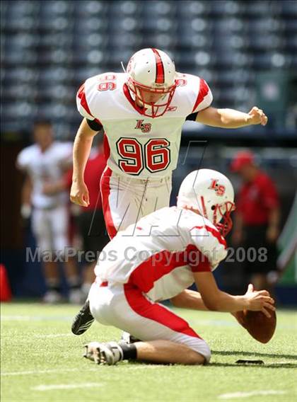 Thumbnail 1 in La Salle vs. Cedar Hill (Kirk Herbstreit Varsity Football Series) photogallery.