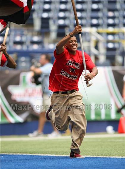 Thumbnail 1 in La Salle vs. Cedar Hill (Kirk Herbstreit Varsity Football Series) photogallery.