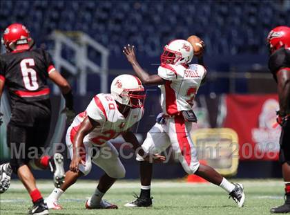 Thumbnail 3 in La Salle vs. Cedar Hill (Kirk Herbstreit Varsity Football Series) photogallery.