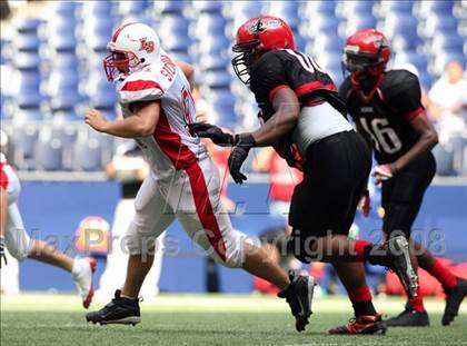 Thumbnail 3 in La Salle vs. Cedar Hill (Kirk Herbstreit Varsity Football Series) photogallery.