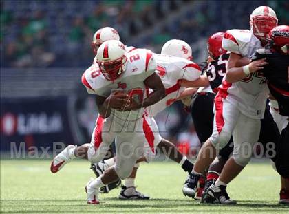Thumbnail 1 in La Salle vs. Cedar Hill (Kirk Herbstreit Varsity Football Series) photogallery.