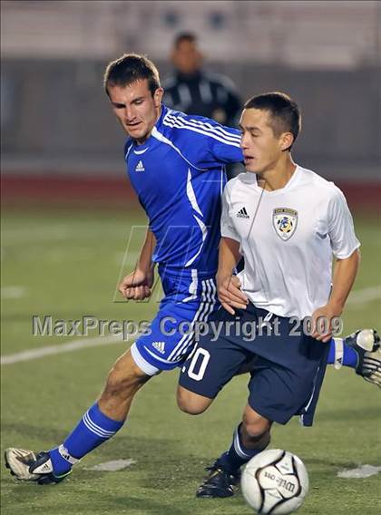 Thumbnail 2 in Rocklin vs. Oak Ridge (CIF SJS D2 Final) photogallery.