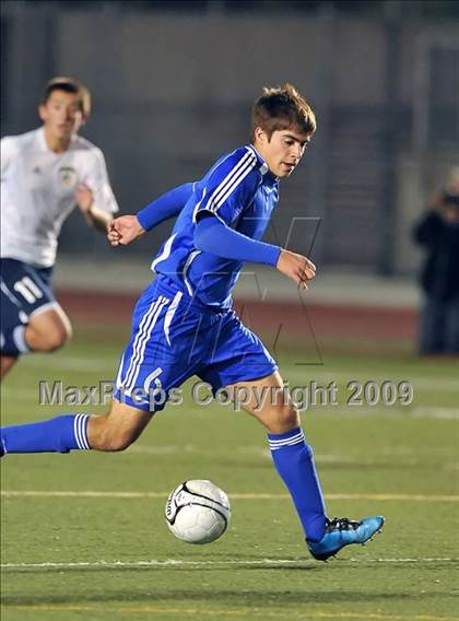 Thumbnail 3 in Rocklin vs. Oak Ridge (CIF SJS D2 Final) photogallery.