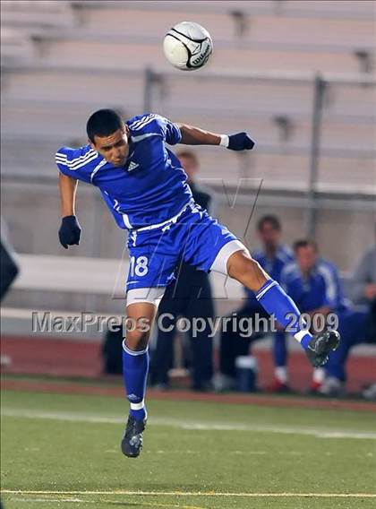 Thumbnail 3 in Rocklin vs. Oak Ridge (CIF SJS D2 Final) photogallery.