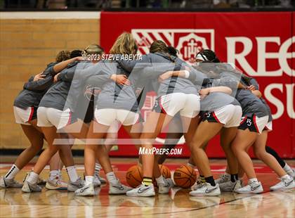 Thumbnail 3 in Valor Christian @ Regis Jesuit photogallery.