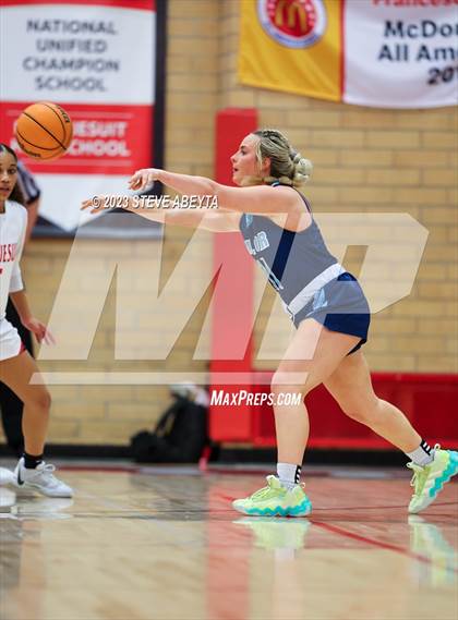 Thumbnail 2 in Valor Christian @ Regis Jesuit photogallery.