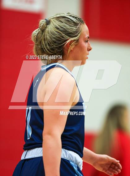 Thumbnail 2 in Valor Christian @ Regis Jesuit photogallery.