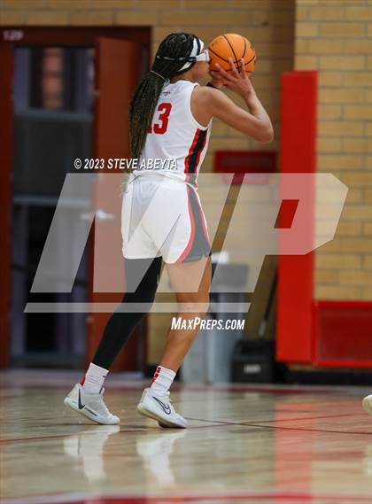 Thumbnail 2 in Valor Christian @ Regis Jesuit photogallery.