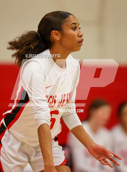 Thumbnail 3 in Valor Christian @ Regis Jesuit photogallery.