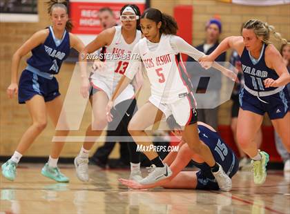 Thumbnail 1 in Valor Christian @ Regis Jesuit photogallery.