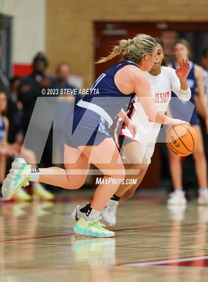 Thumbnail 3 in Valor Christian @ Regis Jesuit photogallery.