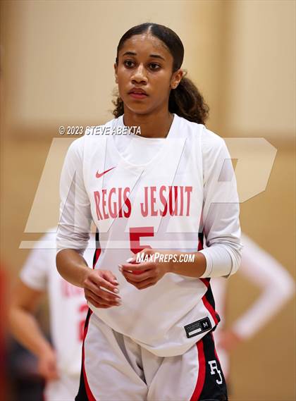 Thumbnail 2 in Valor Christian @ Regis Jesuit photogallery.