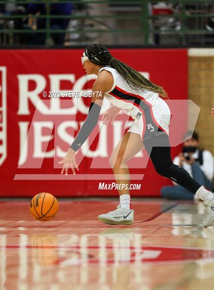 Thumbnail 1 in Valor Christian @ Regis Jesuit photogallery.
