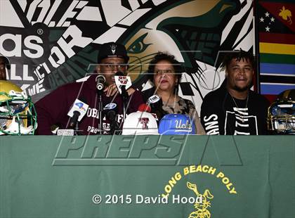 Thumbnail 2 in Long Beach Poly Signing Day Ceremony photogallery.