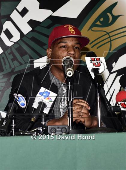 Thumbnail 1 in Long Beach Poly Signing Day Ceremony photogallery.