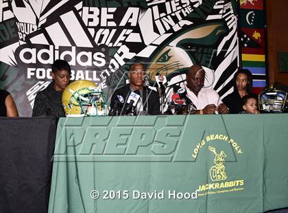 Thumbnail 2 in Long Beach Poly Signing Day Ceremony photogallery.