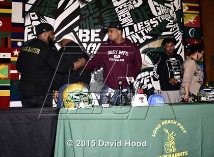 Thumbnail 3 in Long Beach Poly Signing Day Ceremony photogallery.