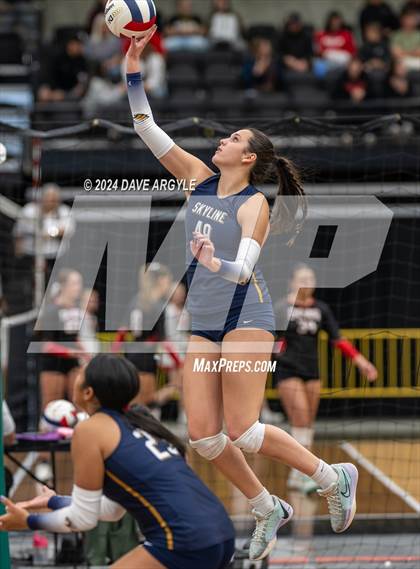 Thumbnail 2 in Skyline vs. Bonneville (UHSAA 5A Second Round) photogallery.