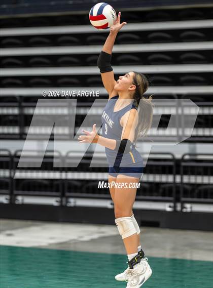 Thumbnail 1 in Skyline vs. Bonneville (UHSAA 5A Second Round) photogallery.