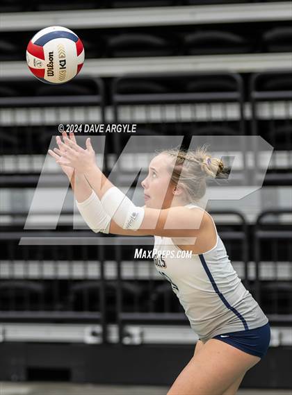 Thumbnail 1 in Skyline vs. Bonneville (UHSAA 5A Second Round) photogallery.