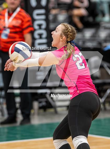 Thumbnail 2 in Skyline vs. Bonneville (UHSAA 5A Second Round) photogallery.