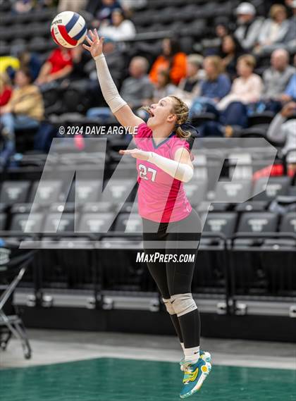 Thumbnail 2 in Skyline vs. Bonneville (UHSAA 5A Second Round) photogallery.