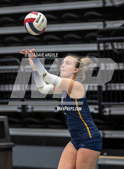 Thumbnail 3 in Skyline vs. Bonneville (UHSAA 5A Second Round) photogallery.