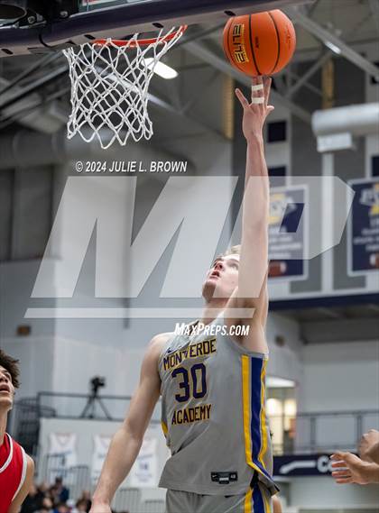 Thumbnail 2 in Montverde Academy vs. Columbus (Chipotle Nationals Semifinal) photogallery.