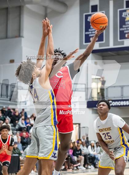 Thumbnail 3 in Montverde Academy vs. Columbus (Chipotle Nationals Semifinal) photogallery.
