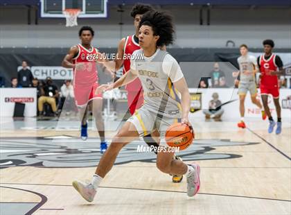 Thumbnail 2 in Montverde Academy vs. Columbus (Chipotle Nationals Semifinal) photogallery.