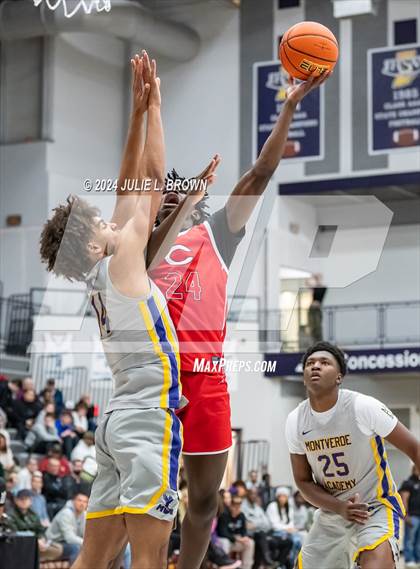 Thumbnail 1 in Montverde Academy vs. Columbus (Chipotle Nationals Semifinal) photogallery.