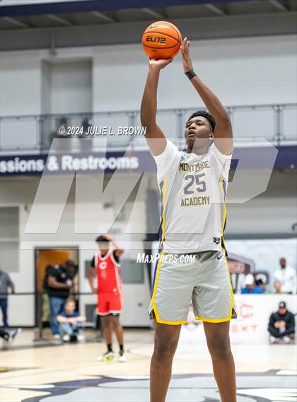 Thumbnail 1 in Montverde Academy vs. Columbus (Chipotle Nationals Semifinal) photogallery.