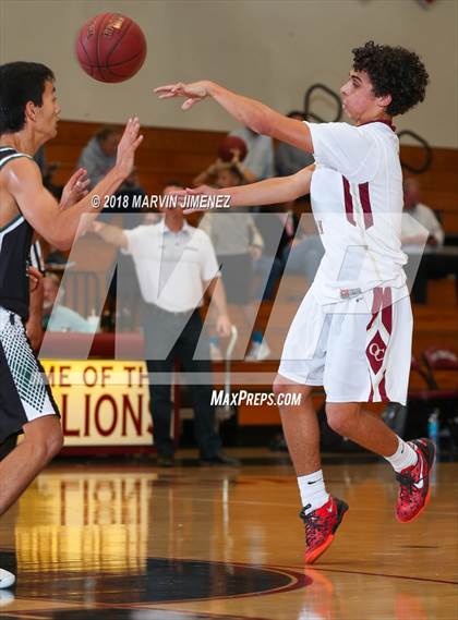 Thumbnail 3 in Oaks Christian vs Thousand Oaks  photogallery.