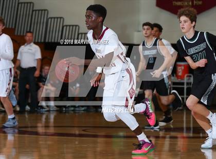 Thumbnail 3 in Oaks Christian vs Thousand Oaks  photogallery.