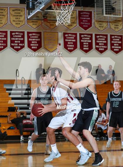 Thumbnail 2 in Oaks Christian vs Thousand Oaks  photogallery.