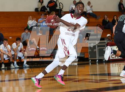 Thumbnail 3 in Oaks Christian vs Thousand Oaks  photogallery.