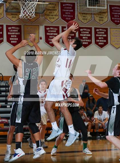 Thumbnail 3 in Oaks Christian vs Thousand Oaks  photogallery.