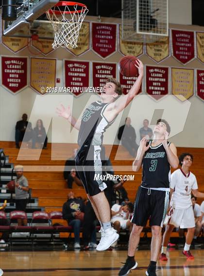 Thumbnail 1 in Oaks Christian vs Thousand Oaks  photogallery.