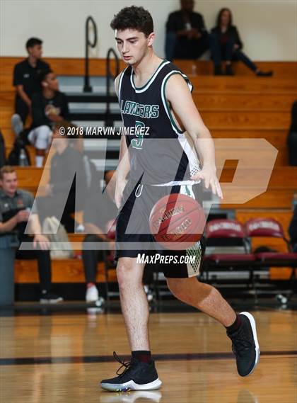Thumbnail 3 in Oaks Christian vs Thousand Oaks  photogallery.