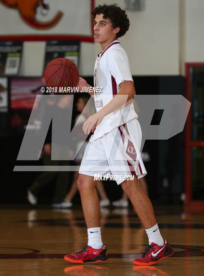 Thumbnail 3 in Oaks Christian vs Thousand Oaks  photogallery.
