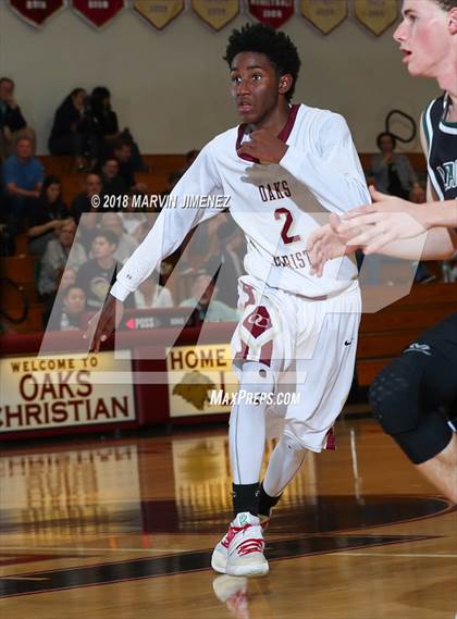Thumbnail 2 in Oaks Christian vs Thousand Oaks  photogallery.